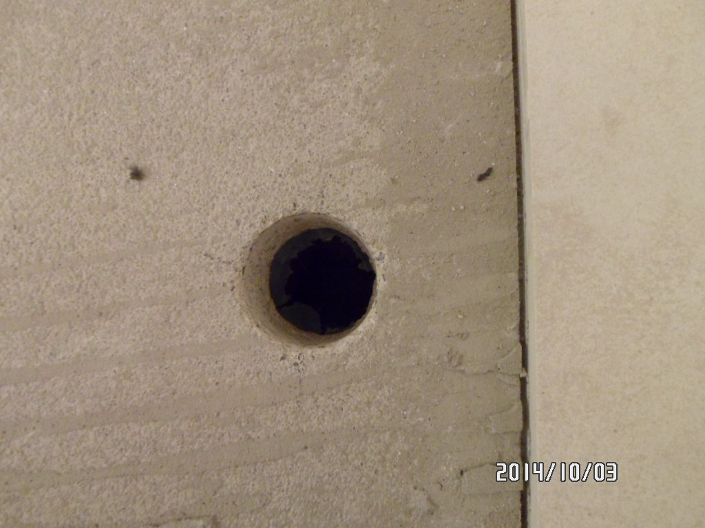 Das fr die Trocknung bentigte Loch bohren